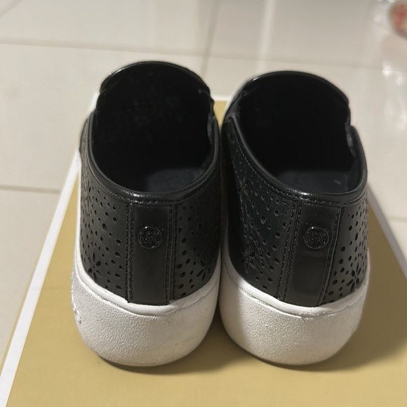 Trent slip on lasered leather shoes - Picture 4 of 5